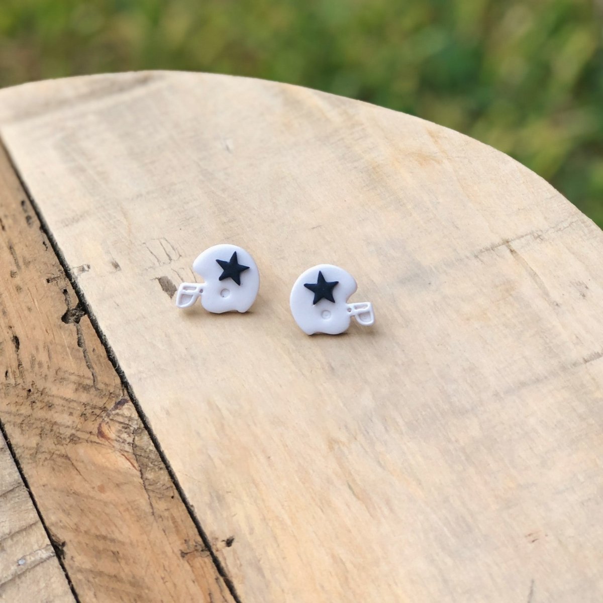 dallas cowboys helmet stud earrings